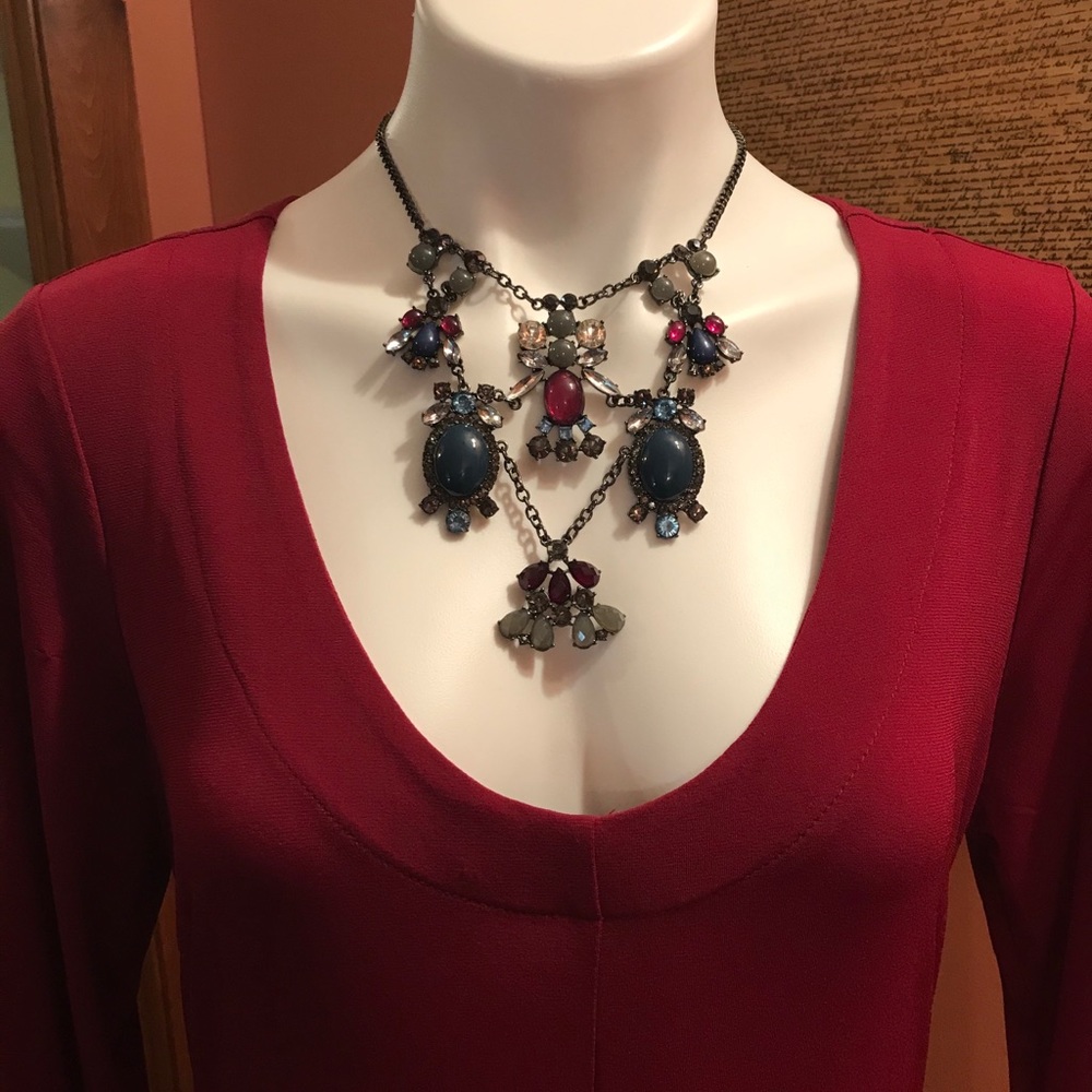 Stunning Statement Necklace✨⚡️✨